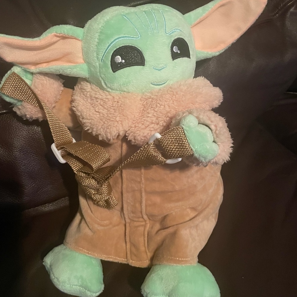 Star Wars baby yoda backpack